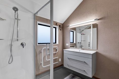 Photo of property in 52 Bayly Road, Blagdon, New Plymouth, 4310