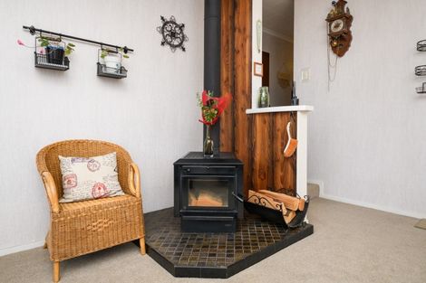 Photo of property in 7 Haast Place, Awapuni, Palmerston North, 4412