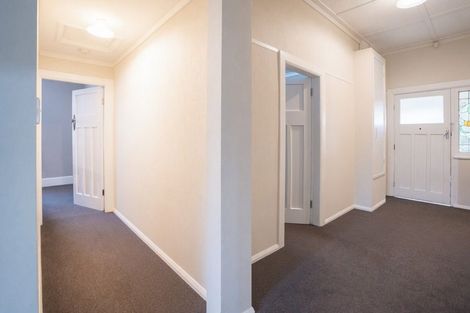 Photo of property in 92 Roy Street, Palmerston North, 4410