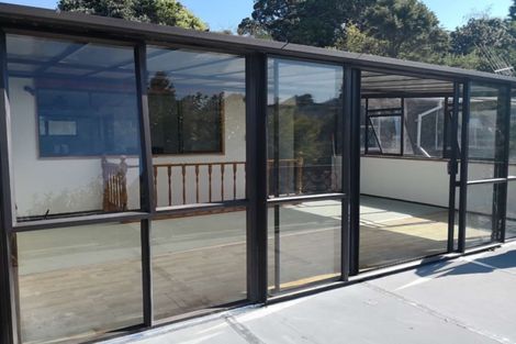 Photo of property in 24 Woodside Avenue, Northcote, Auckland, 0627