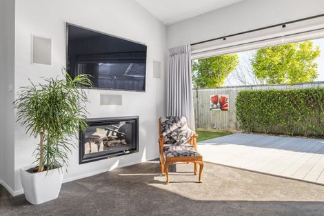 Photo of property in 19 Blackmore Drive, Lynmore, Rotorua, 3010