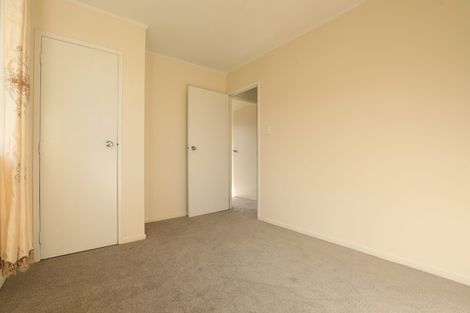 Photo of property in 8 Lisa Rise, Half Moon Bay, Auckland, 2012
