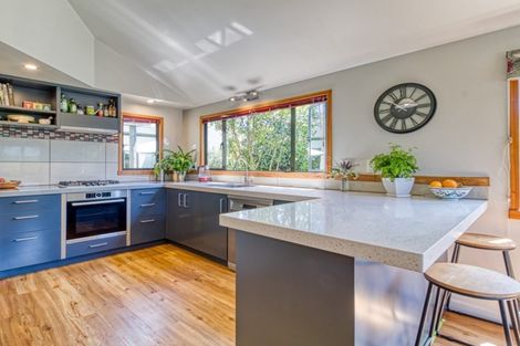 Photo of property in 2 Ritchie Place, Havelock North, 4130