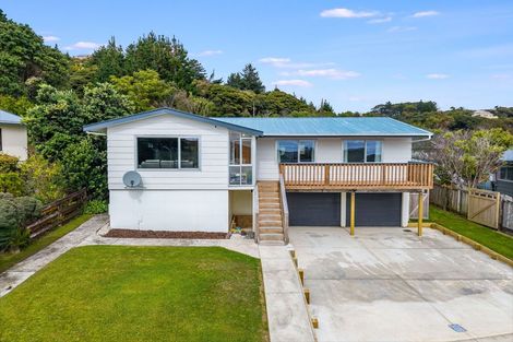 Photo of property in 10 Transom Close, Whitby, Porirua, 5024