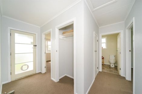 Photo of property in 10 Lewis Place, Highbury, Palmerston North, 4412