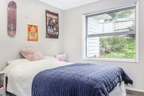 Photo of property in 3 Shoal Place, Whitby, Porirua, 5024