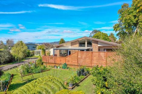 Photo of property in 7 Olive Grove, Edgecumbe, 3120