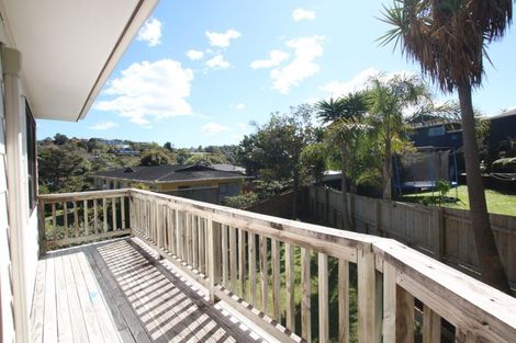 Photo of property in 2/13 Montclair Rise, Browns Bay, Auckland, 0630
