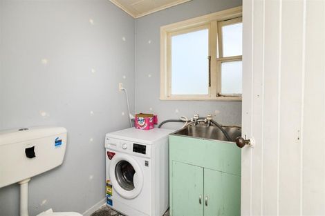 Photo of property in 35 Beaven Street, Marton, 4710