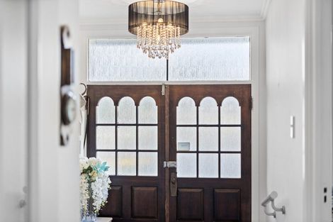 Photo of property in 25a Riverside Road, Orewa, 0931