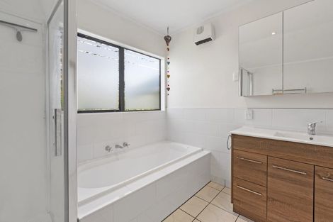 Photo of property in 1/17 Manuwai Road, Torbay, Auckland, 0630