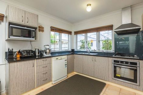 Photo of property in 65 Wellington Street, Howick, Auckland, 2014