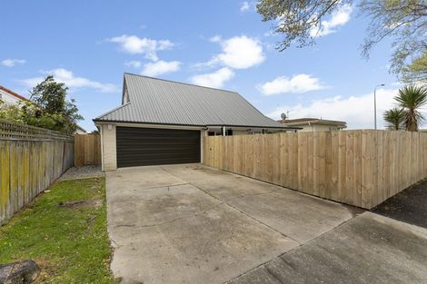 Photo of property in 75 Keeling Street, West End, Palmerston North, 4412