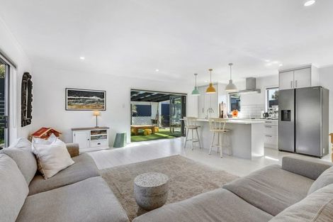 Photo of property in 26a Old Waipu Road, Mangawhai, 0505