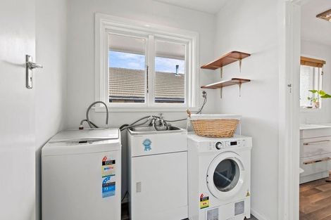 Photo of property in 21 Springbank Street, Bryndwr, Christchurch, 8053