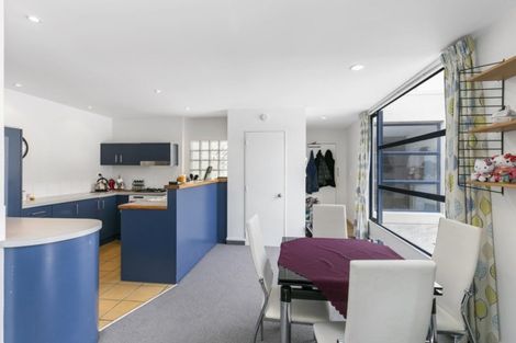 Photo of property in Anderson Apartments, 11/248 Willis Street, Te Aro, Wellington, 6011