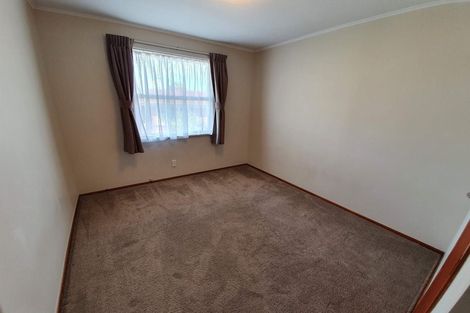 Photo of property in 33 Tahi Terrace, Glen Eden, Auckland, 0602