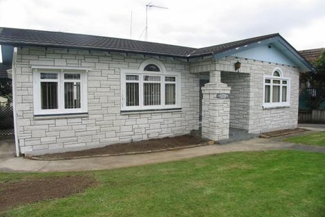 Photo of property in 63 Great South Road, Papakura, 2110