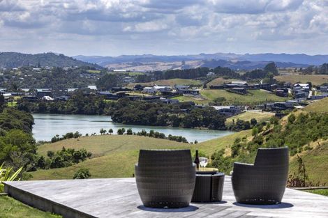 Photo of property in 165b Te Hutewai Road, Raglan, 3296