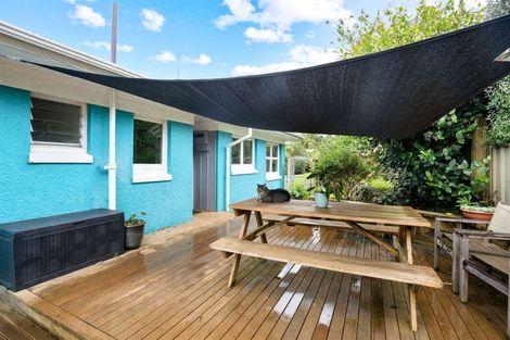 Photo of property in 5 Adams Place, Te Kamo, Whangarei, 0112