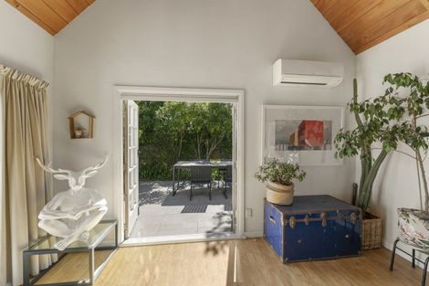 Photo of property in 10 Somerville Lane, Brightwater, 7022