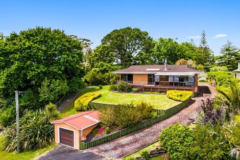 Photo of property in 53 The Terrace, Herald Island, Auckland, 0618