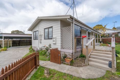 Photo of property in 17b Cromwell Drive, Fitzroy, Hamilton, 3206