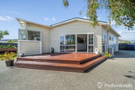 Photo of property in 11 Elizabeth Street, Moera, Lower Hutt, 5010