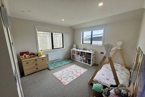 Photo of property in 168 Navigation Drive, Whitby, Porirua, 5024