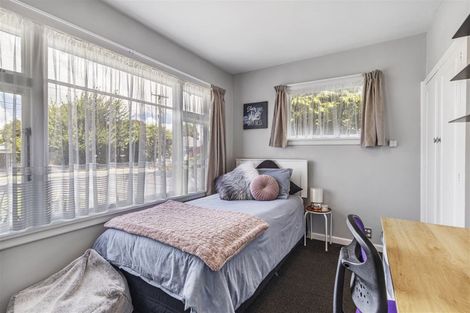 Photo of property in 8 Mappleton Avenue, Burnside, Christchurch, 8053