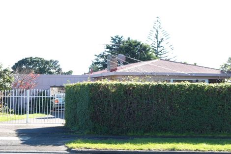 Photo of property in 417 Massey Road, Mangere East, Auckland, 2024