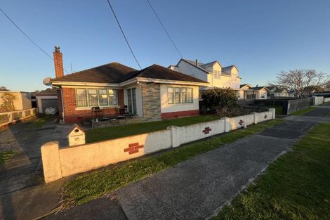 Photo of property in 14 Burton Avenue, Whanganui East, Whanganui, 4500