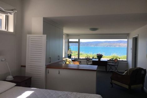 Photo of property in 131 Marine Parade, Seatoun, Wellington, 6022