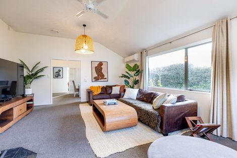 Photo of property in 69 Carlyle Street, Leamington, Cambridge, 3432