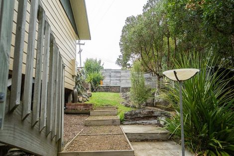 Photo of property in 29 Te Papau Crescent, Diamond Harbour, 8972