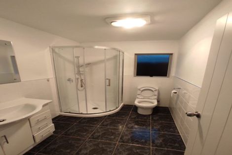 Photo of property in 419 Bucklands Beach Road, Bucklands Beach, Auckland, 2012