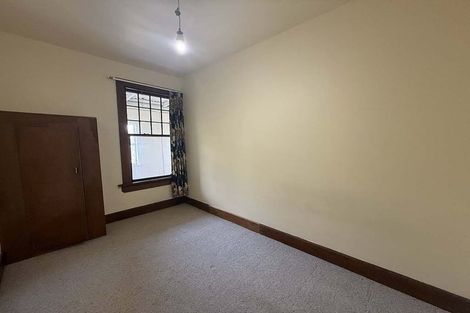 Photo of property in 12 North Terrace, Kelburn, Wellington, 6012