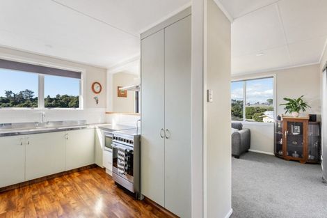 Photo of property in 65a Riversdale Drive, Merrilands, New Plymouth, 4312