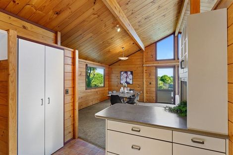 Photo of property in 63 Ngapaki Street, Waikanae Beach, Waikanae, 5036