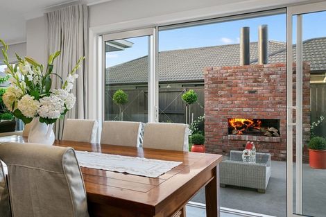 Photo of property in 8 Richards Street, Cambridge, 3434