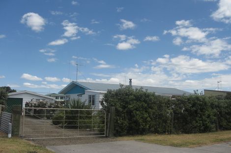 Photo of property in 4 Pukehina Parade, Pukehina, Te Puke, 3189