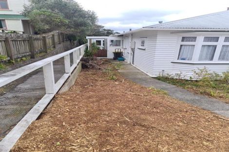 Photo of property in 62 Creswick Terrace, Northland, Wellington, 6012