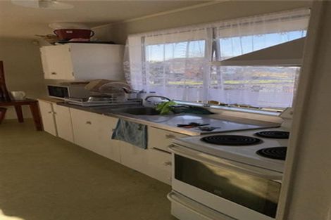 Photo of property in 353 Flaxmere Avenue, Flaxmere, Hastings, 4120