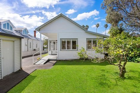 Photo of property in 1 Grahame Street, Devonport, Auckland, 0624