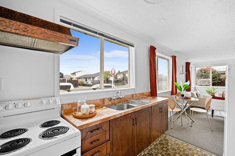 Photo of property in 1/4 Division Street, Riccarton, Christchurch, 8041