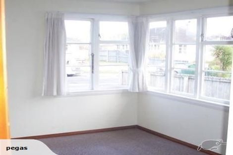 Photo of property in 9 Virgil Place, Northcote, Christchurch, 8052