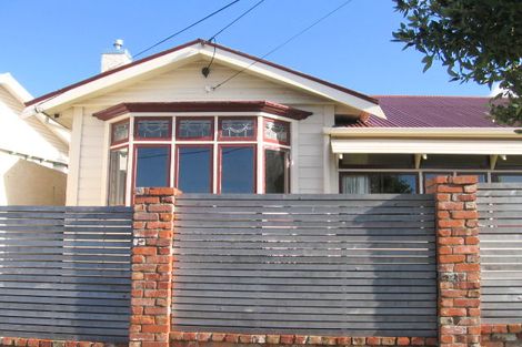 Photo of property in 14 Endeavour Street, Lyall Bay, Wellington, 6022