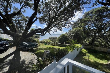 Photo of property in 1/4 Beach Road, Castor Bay, Auckland, 0620