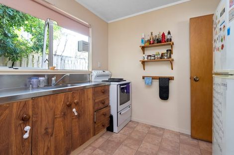 Photo of property in 8b Glover Place, Onerahi, Whangarei, 0110