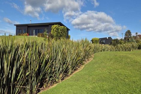 Photo of property in 330 Cable Bay Block Road, Cable Bay, 0420